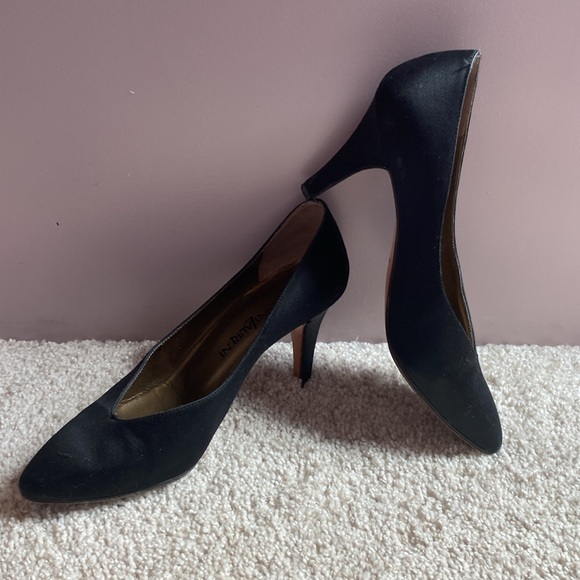 HUGE CLOSET SALE 😎RARE 1980s Authentic YSL heels - Picture 5 of 10
